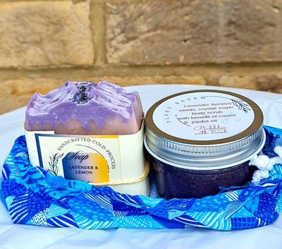 Handcrafted Lavender and Lemon Soap with Lavender &amp; Poppy Seeds Sugar Scrub in Reusable Cotton Bag – Vegan, Plant-Based Skincare Set Featuring Natural Ingredients and Eco-Friendly Packaging.