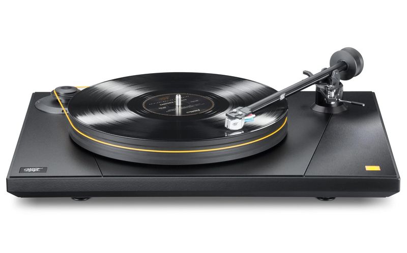 MoFi Electronics UltraDeck +UG Turntable