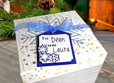 Snowflakes gift tag