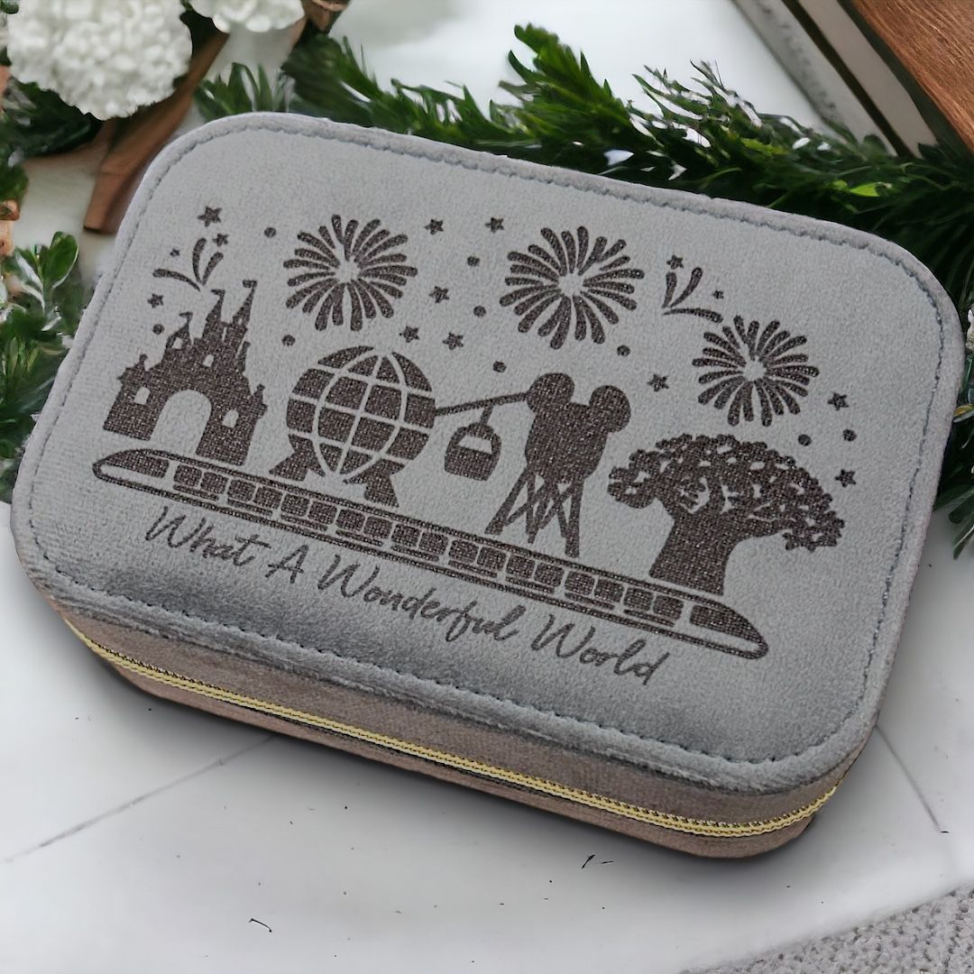Four Parks jewelry box