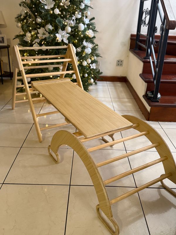 Circuito pikler ( triangulo + balancín)