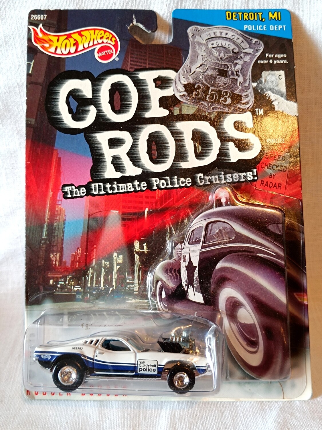 VOITURE DE POLICE HOT WHELLS