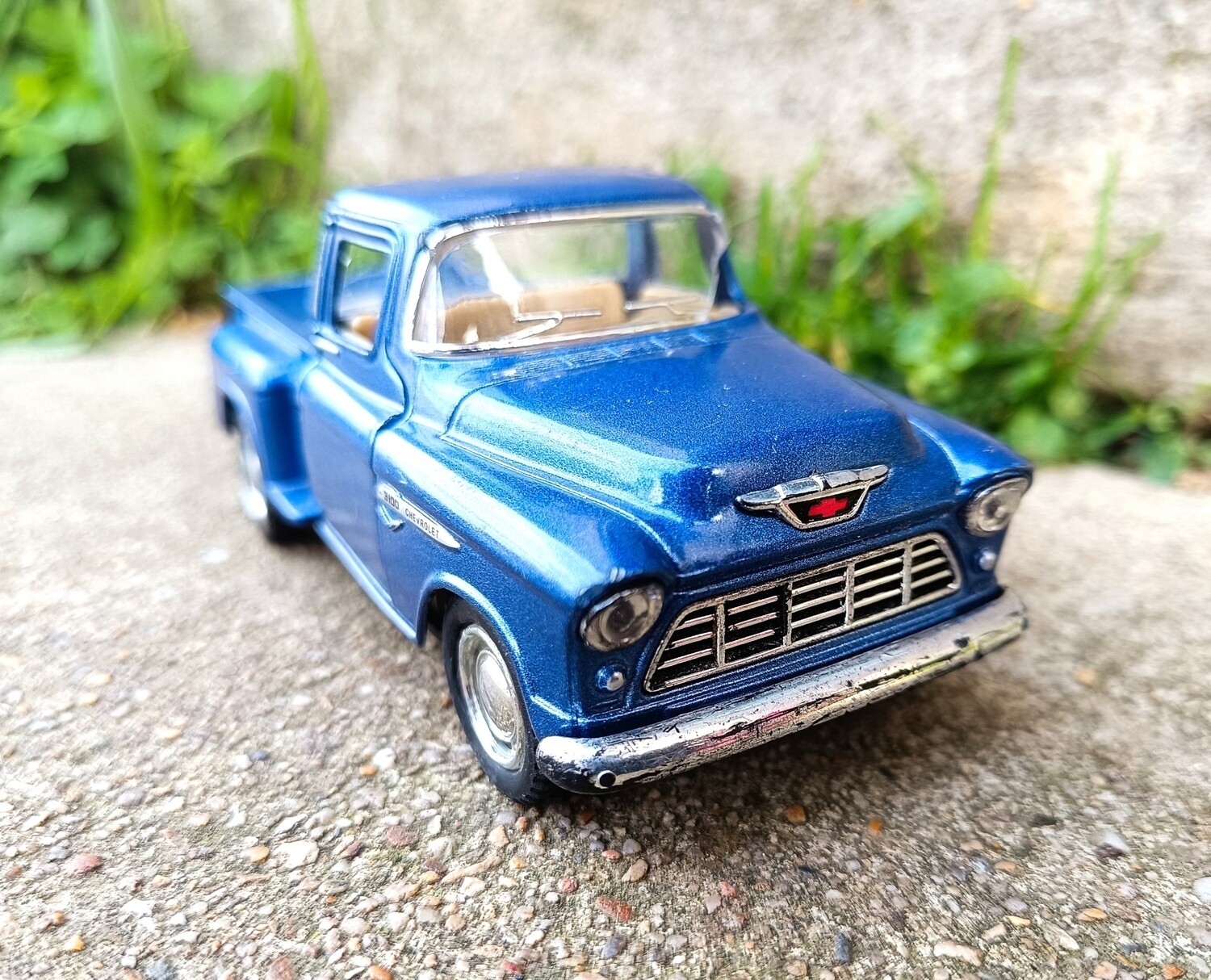 PICK-UP CHEVY 1955 ÉCHELLE 1/32