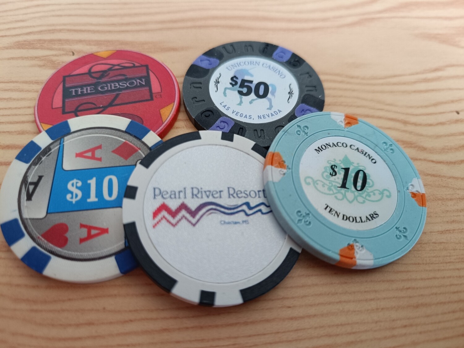 LOT DE 5 JETONS DE LAS VEGAS (J)