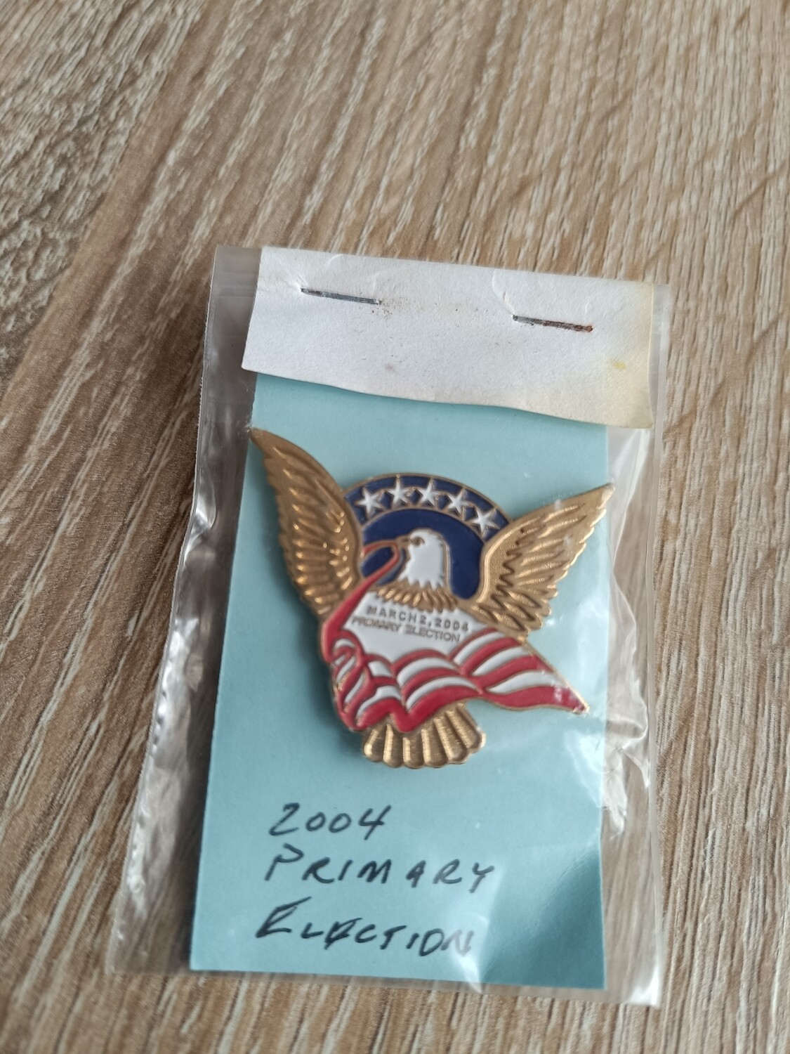 PIN&#39;S DES ÉLECTIONS 2004