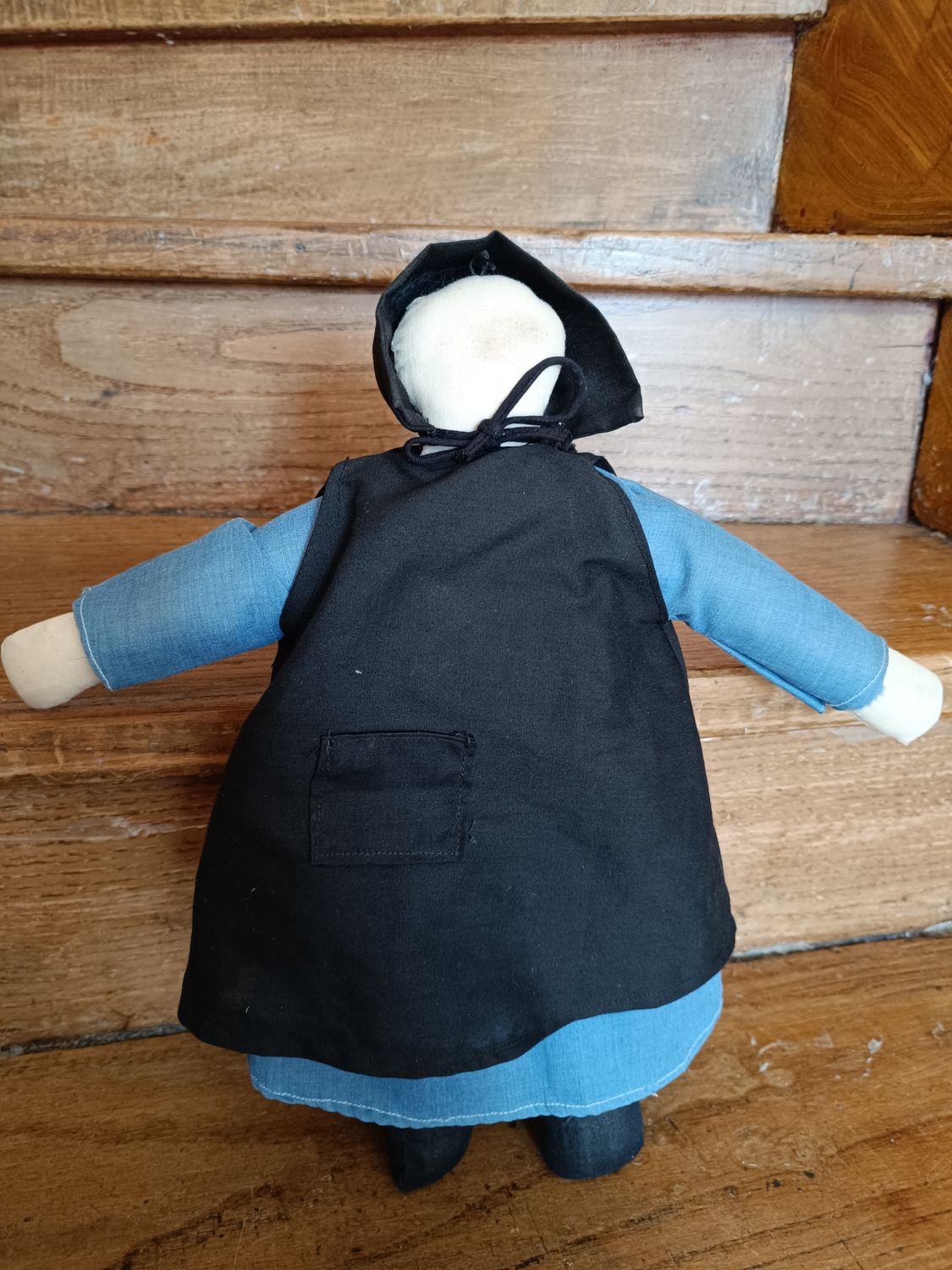 POUPÉE AMISH