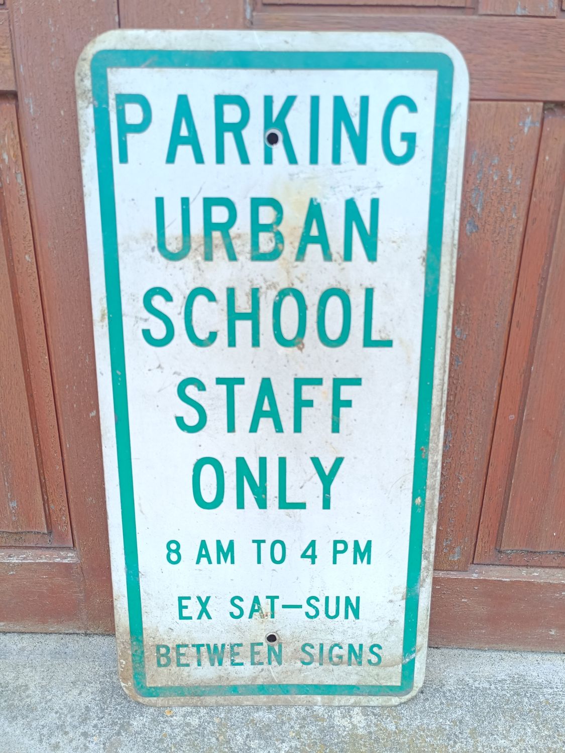 PARKING URBAN SCHOOL STAFF ONLY