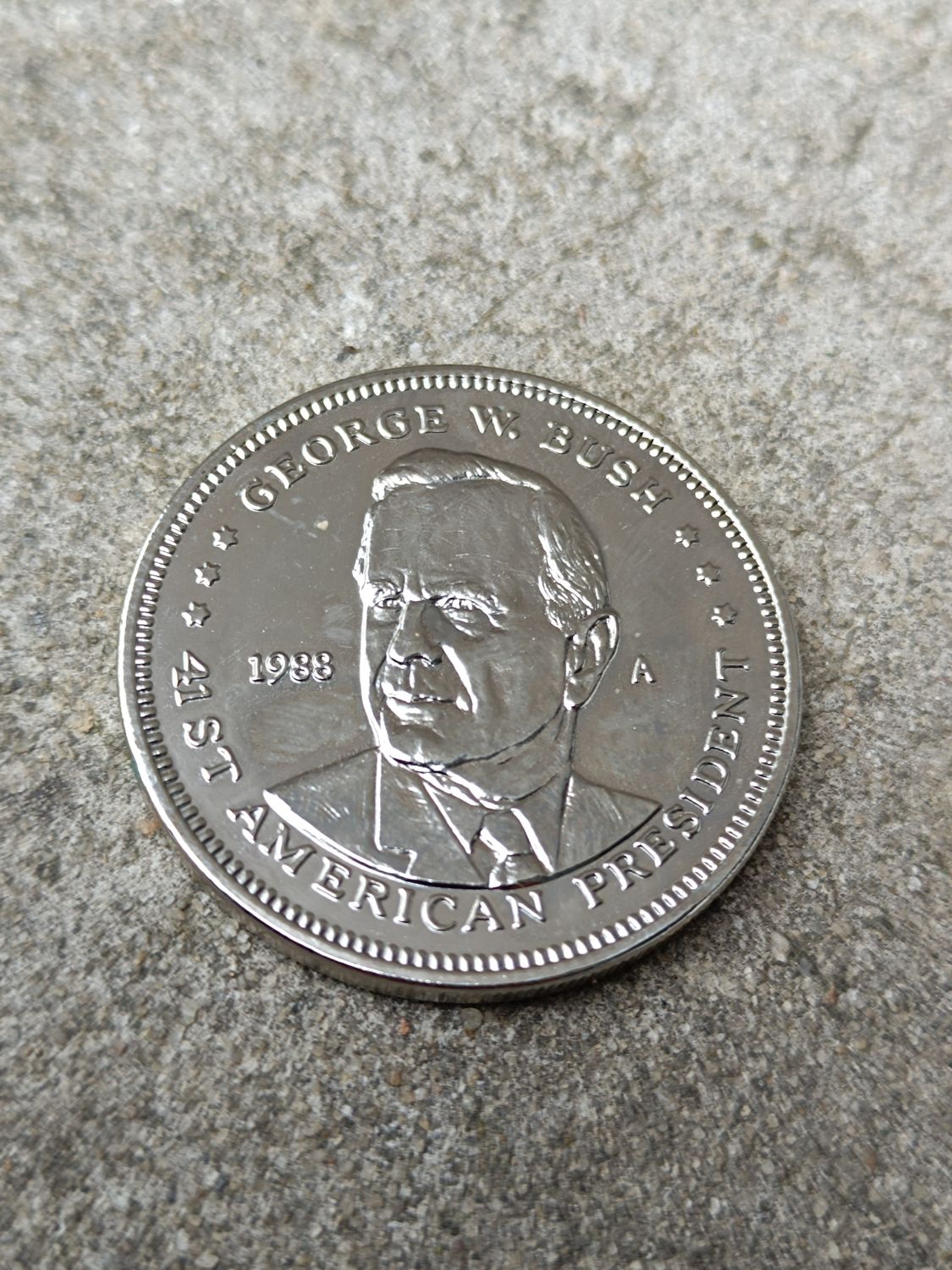 PIECE COMMÉMORATIVE GEORGES WASHINGTON BUSH