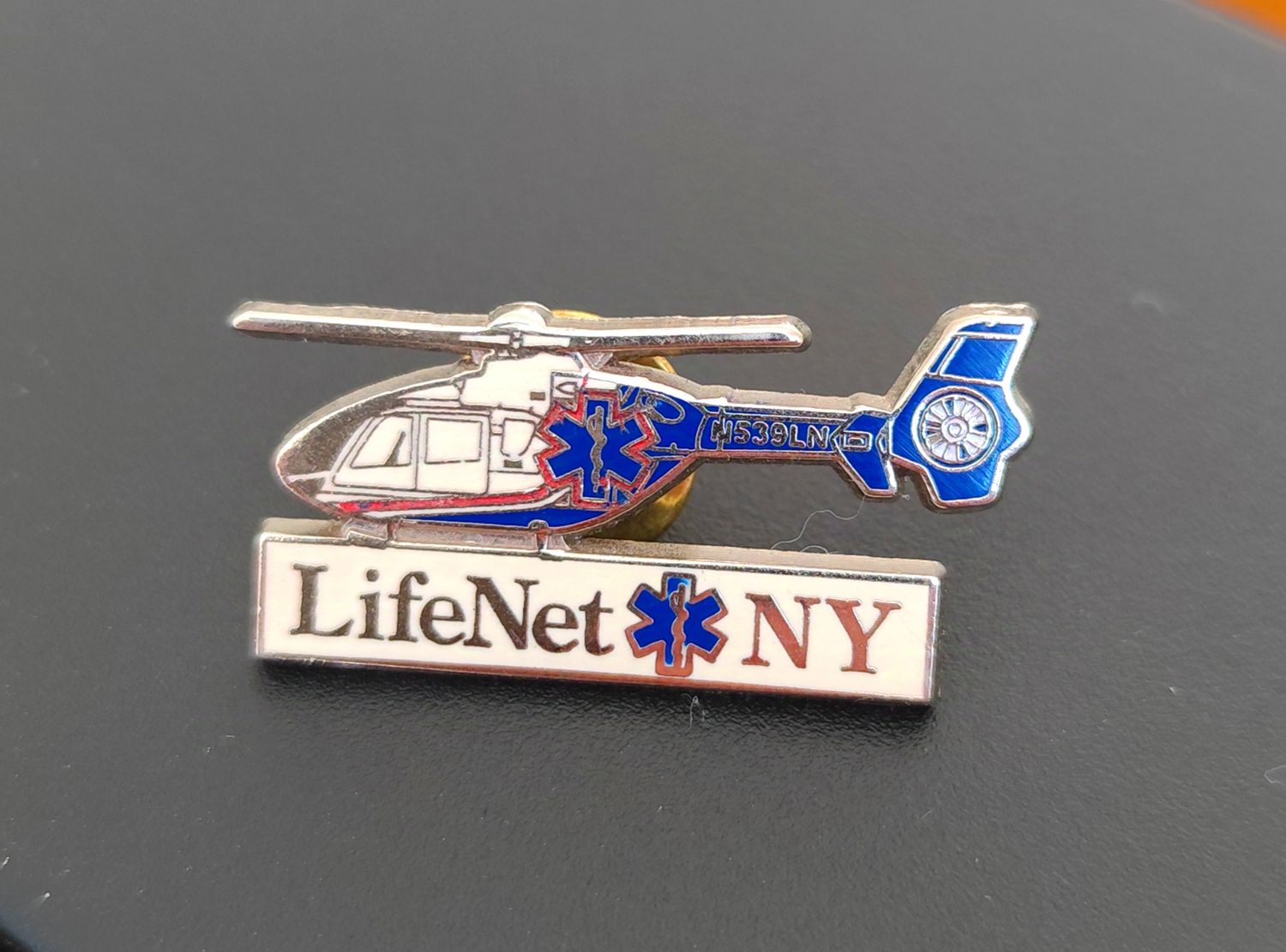 PIN&#39;S HÉLICOPTÈRE MÉDICAL NEW YORK