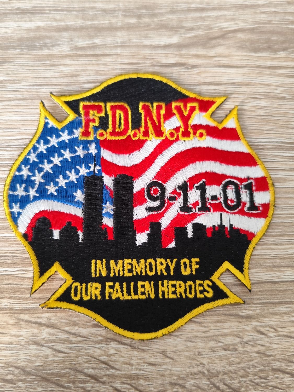 MAGNIFIQUE ÉCUSSON FDNY 9-11-01