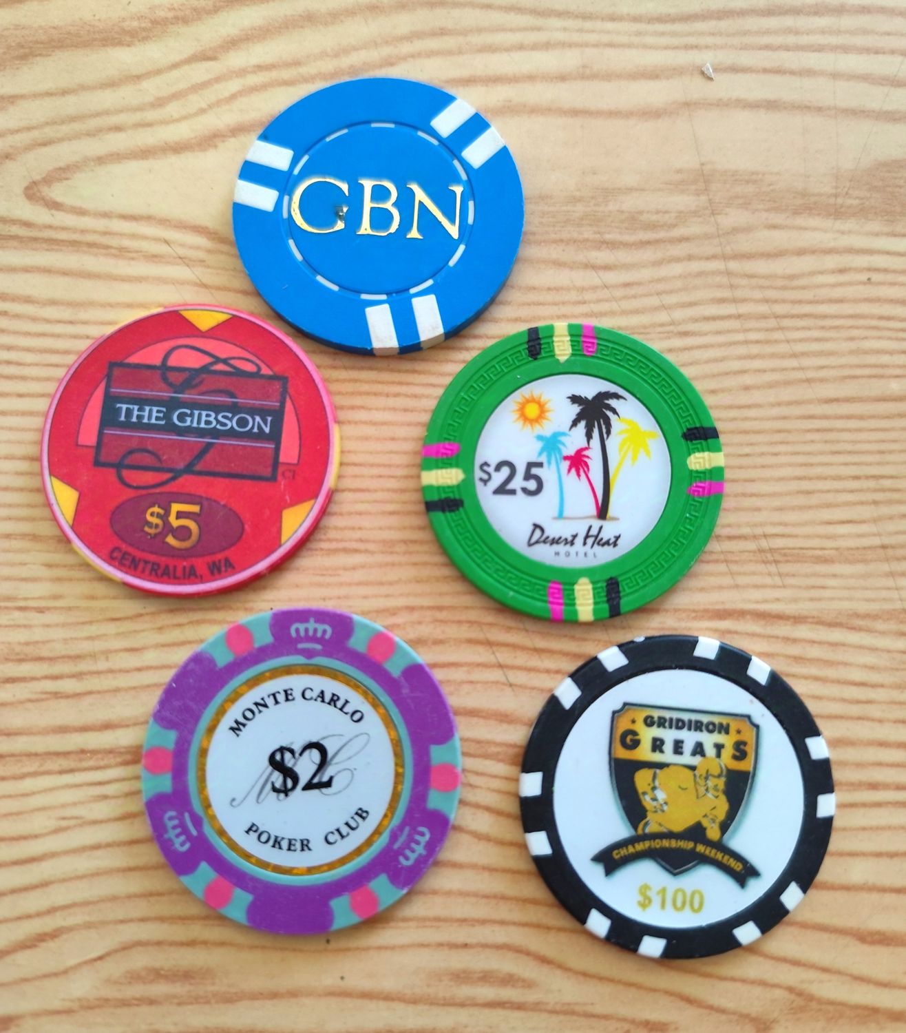 LOT DE 5 JETONS (6)