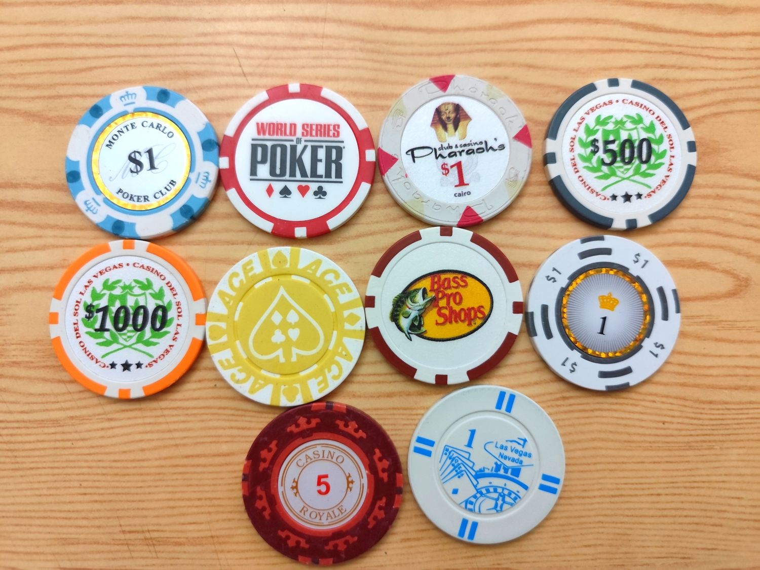 LOT DE 10 JETONS (2)