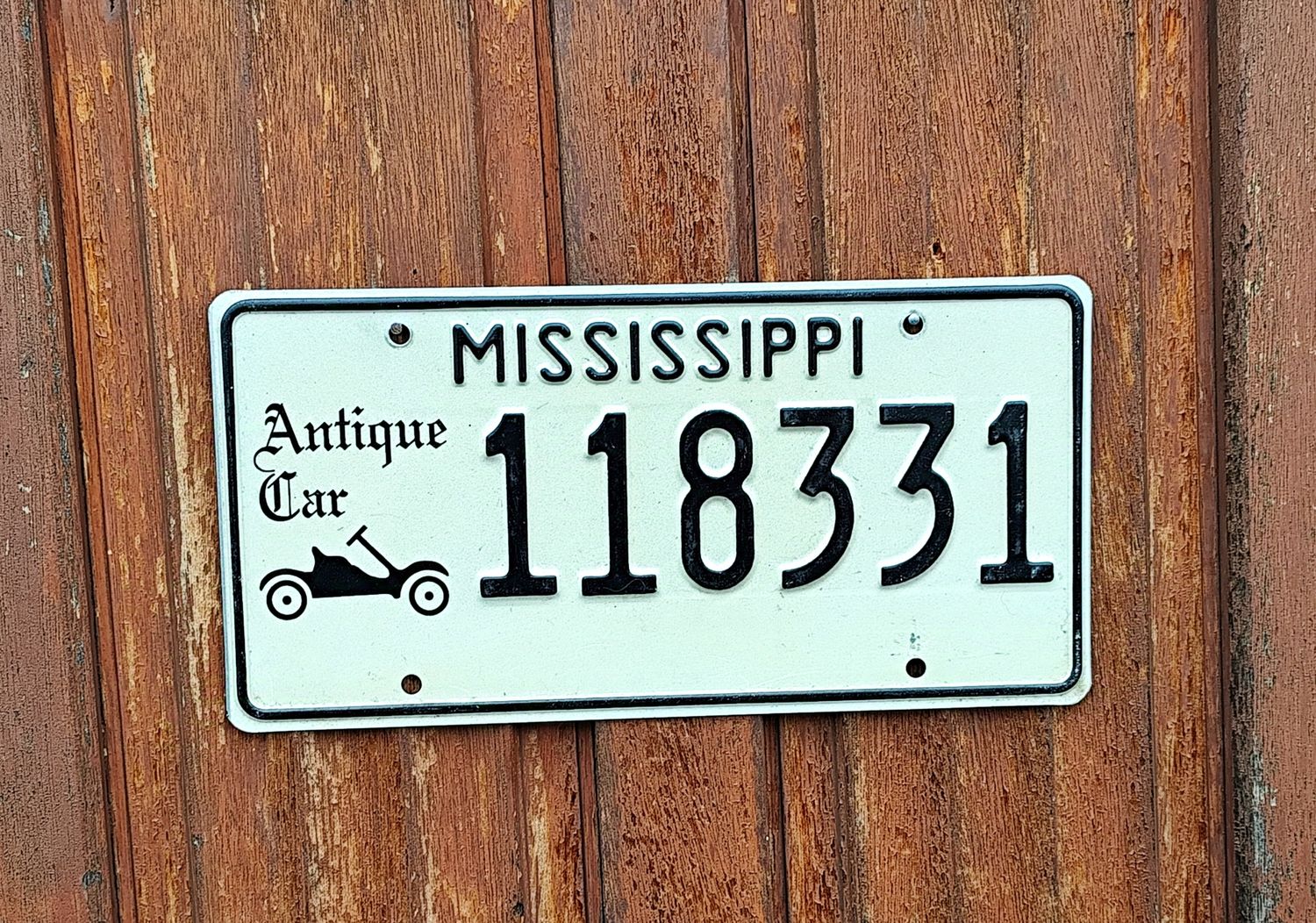 MISSISSIPPI  ANTIQUE CAR