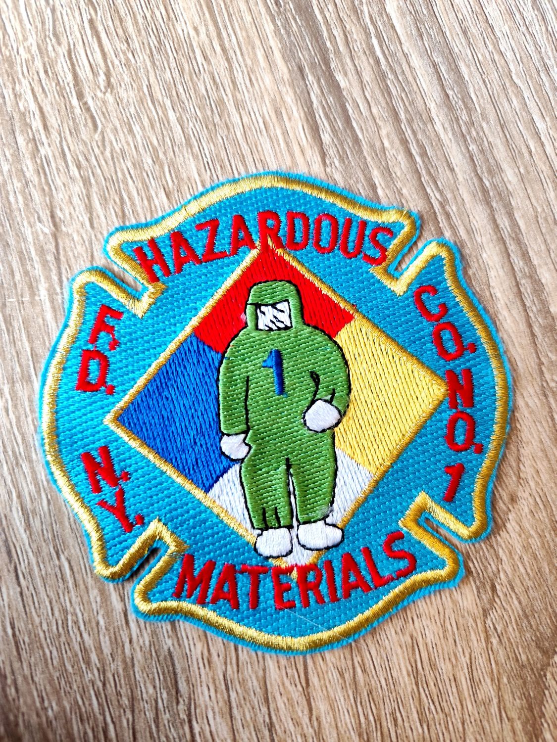 ÉCUSSON FDNY MATERIALS