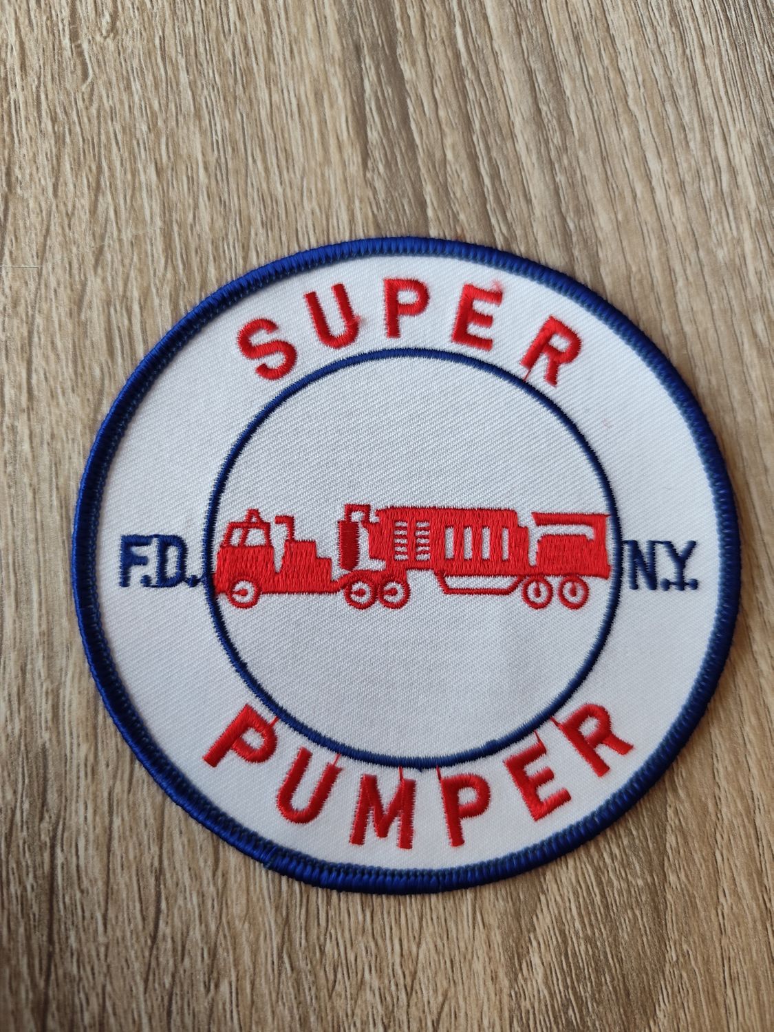 ÉCUSSON SUPER PUMPER