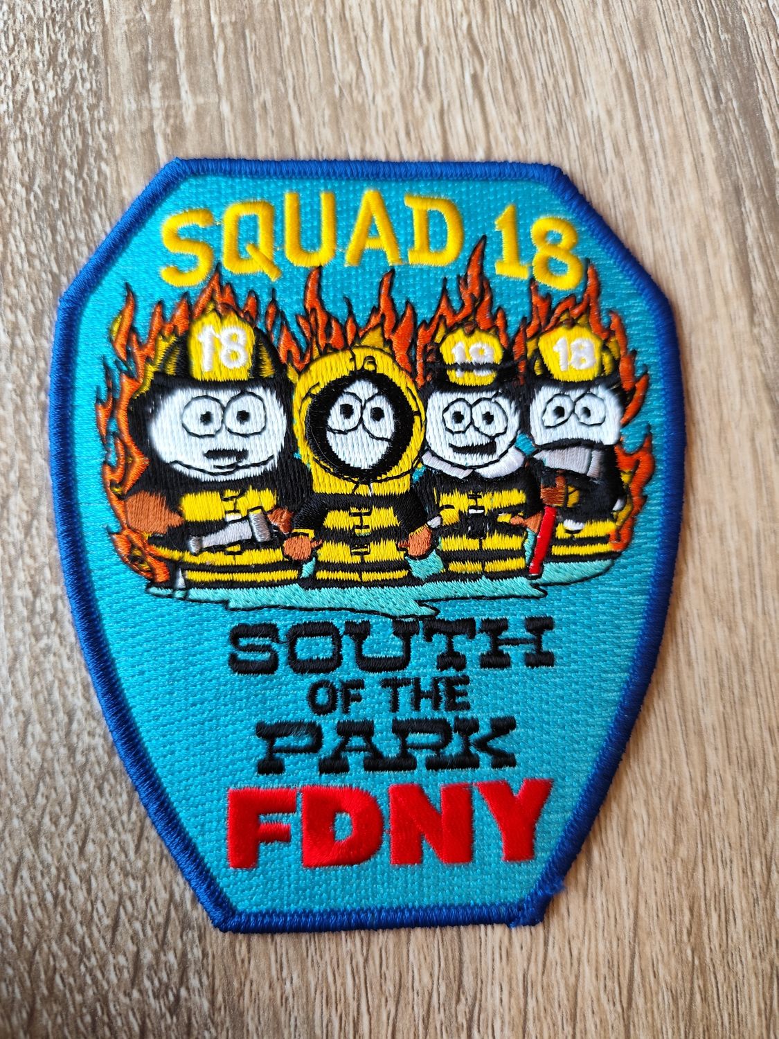 ÉCUSSON SQUAD 18 FDNY SOUTH OF THE PARK