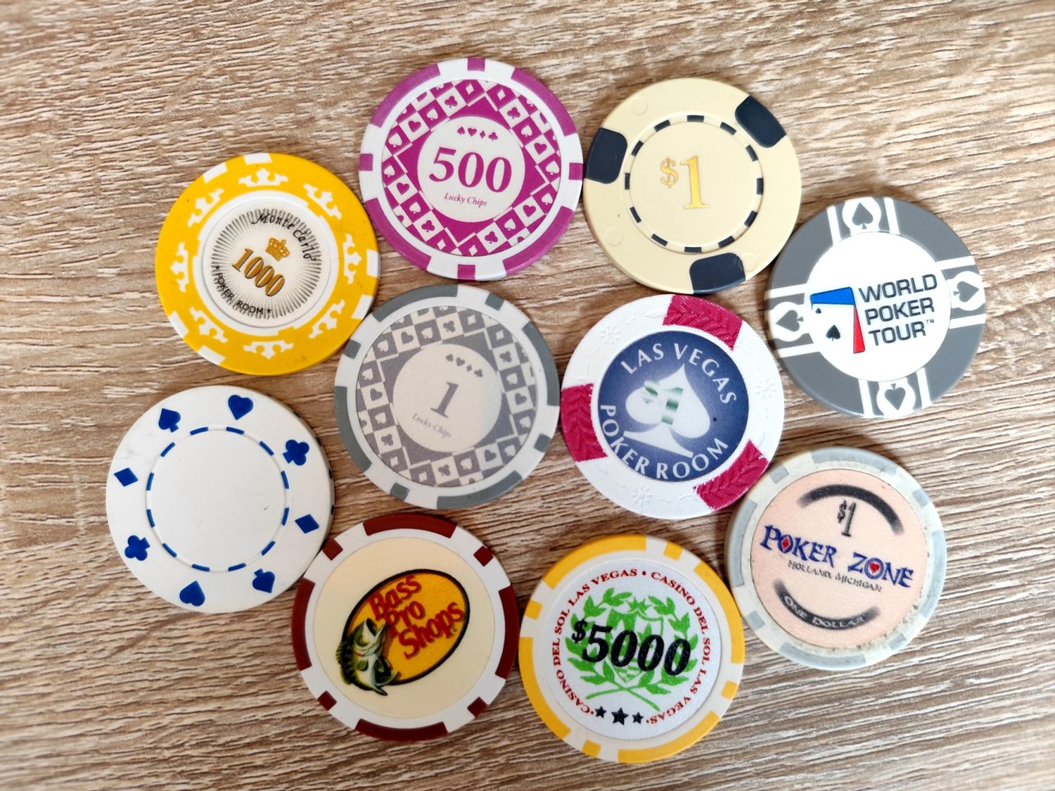 LOT DE 10 JETONS (10)