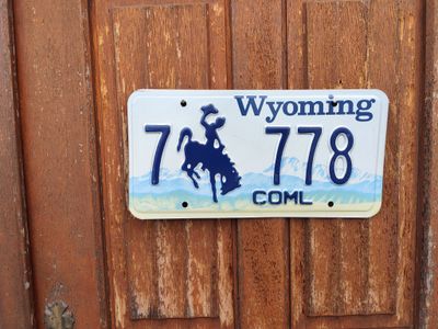 PLAQUE DU WYOMING ET SON COWBOY