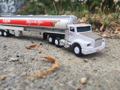 TRUCK EXON TIGER