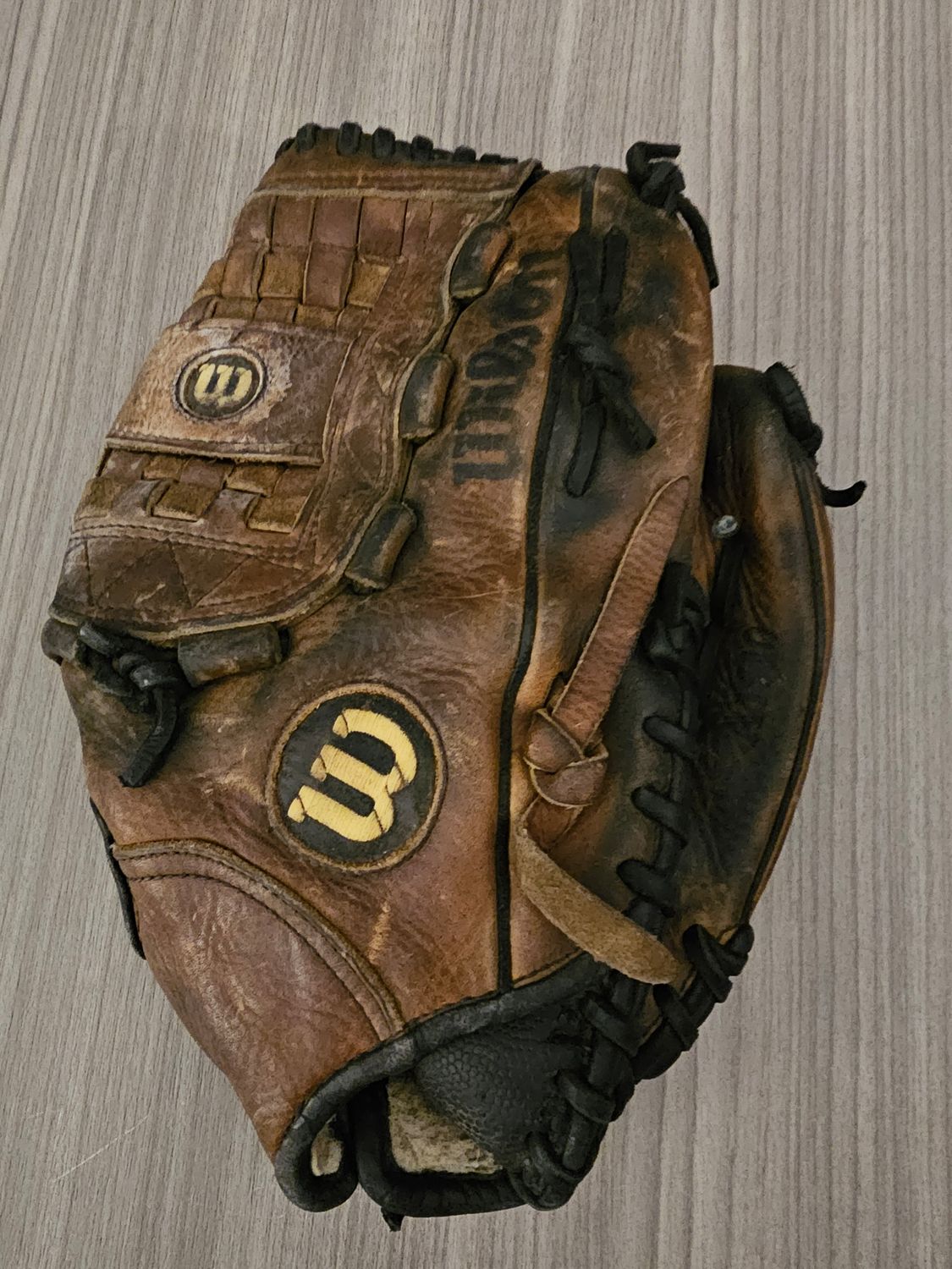 VÉRITABLE GANT DE BASE-BALL AMÉRICAIN