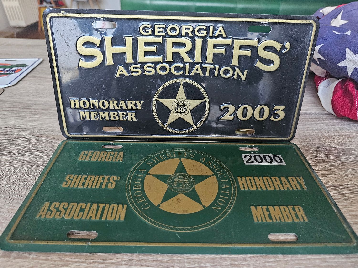 POUR DAVID LOT DE 2 PLAQUES SHÉRIFF