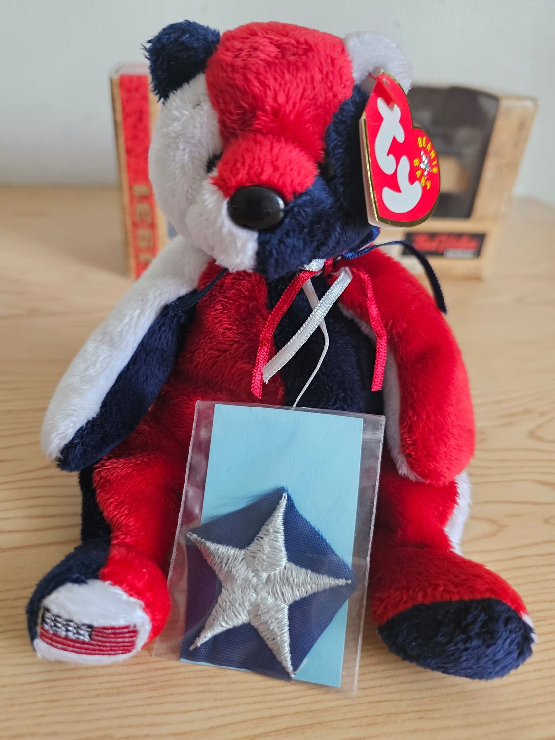 OURS PATRIOTE + ÉTOILE