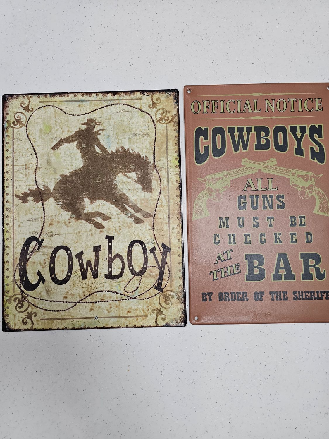 LOT DE 2 PLAQUES ( POUR KIRSTEN)