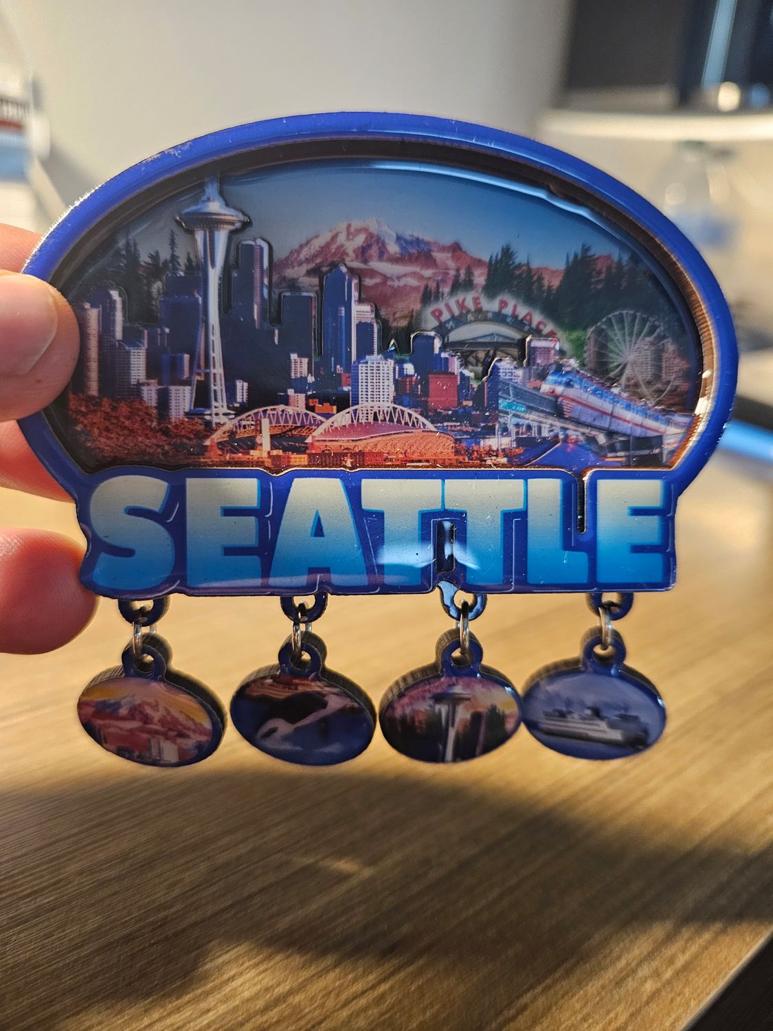 POUR KIRSTEN MAGNET US