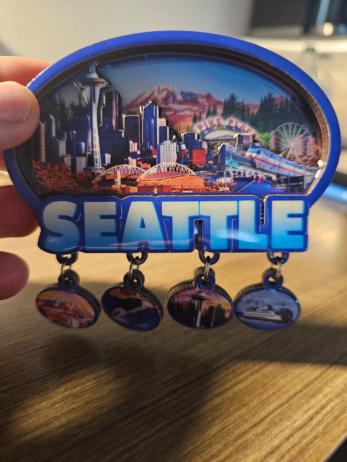 POUR REGINALD MAGNET