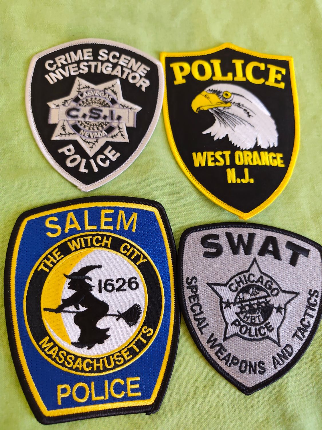 POUR ELO LOT DE 4 ÉCUSSONS