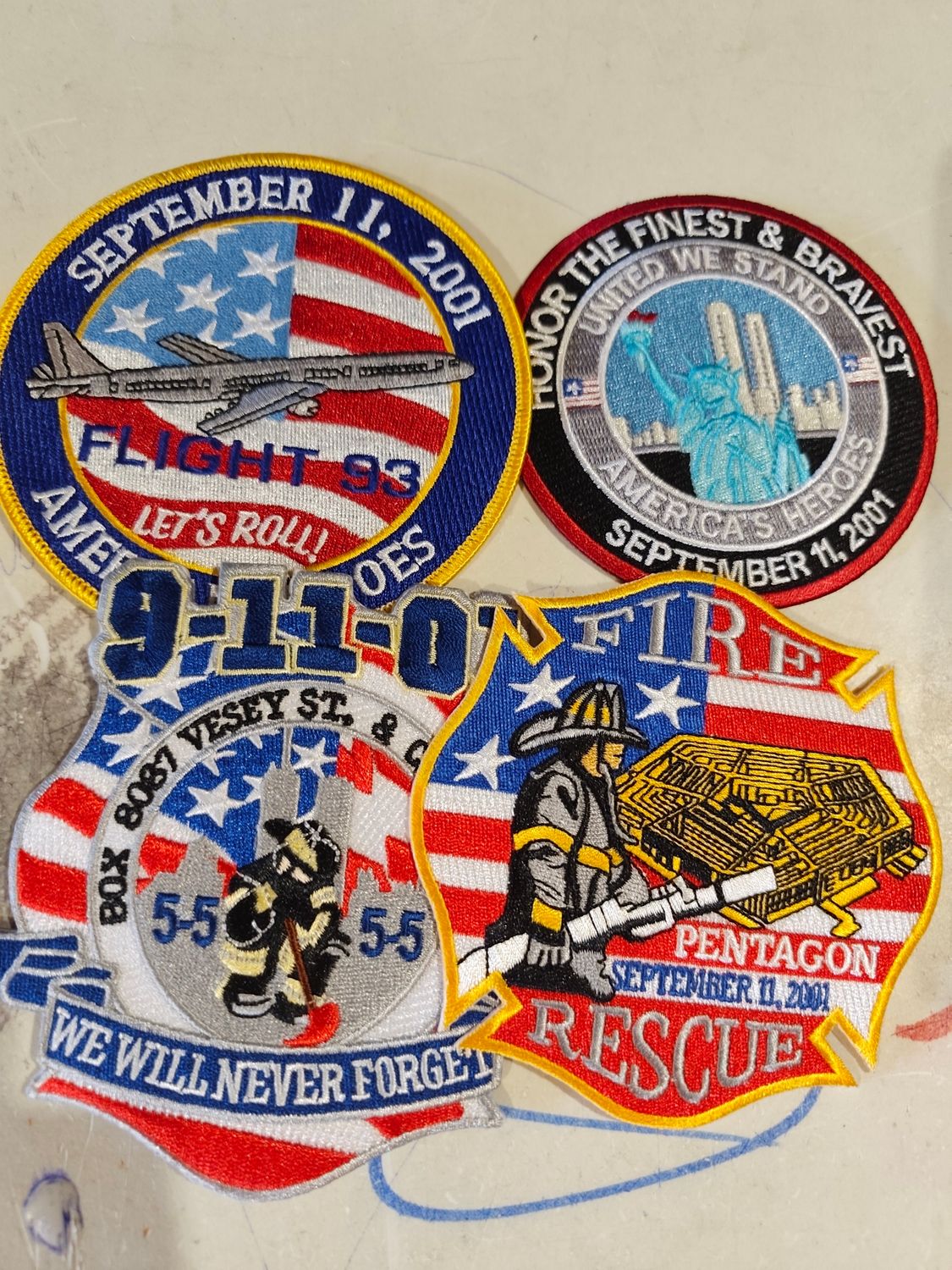 POUR DAVID LOT ÉCUSSONS