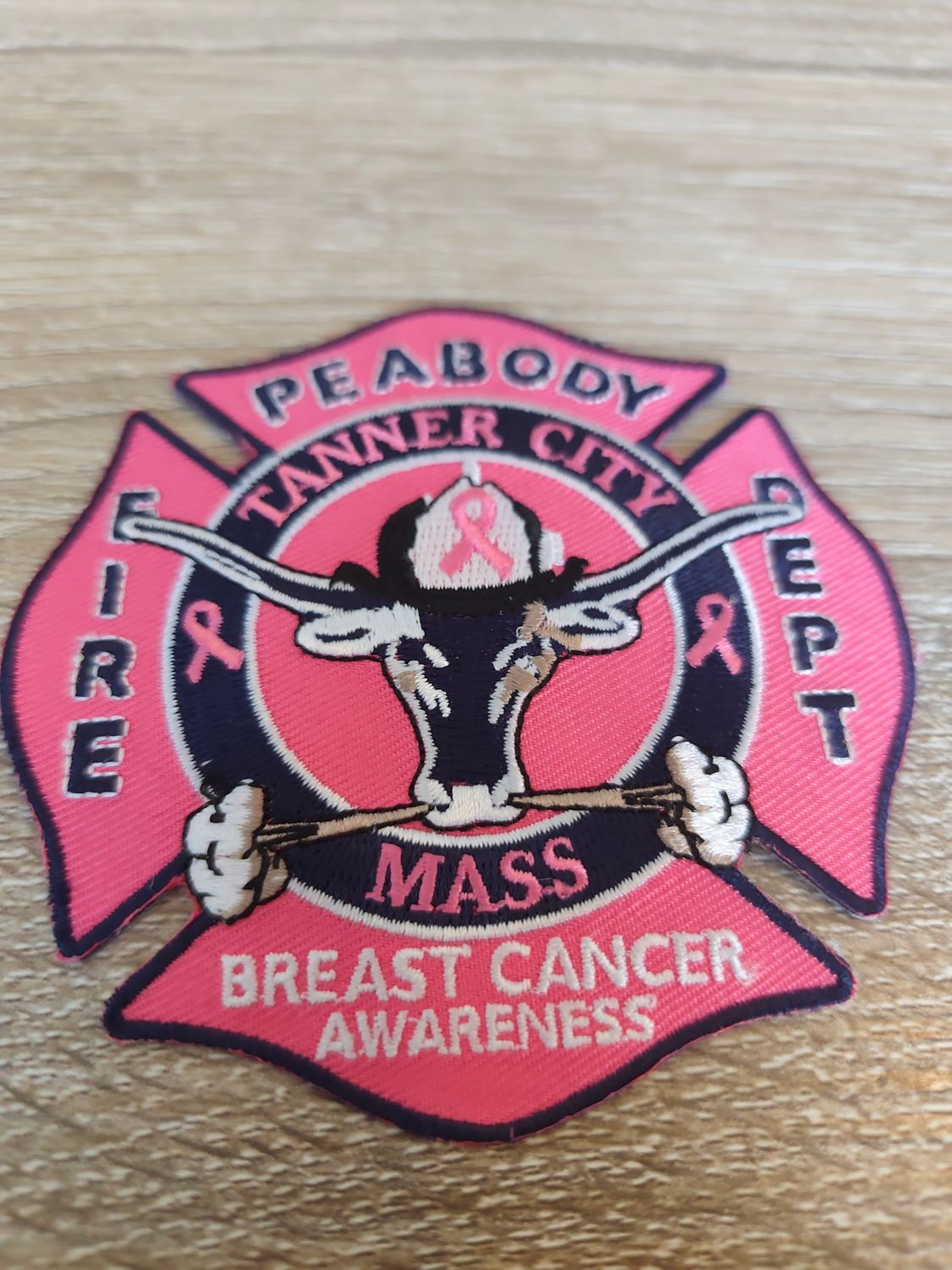 ÉCUSSON BREAST CANCER