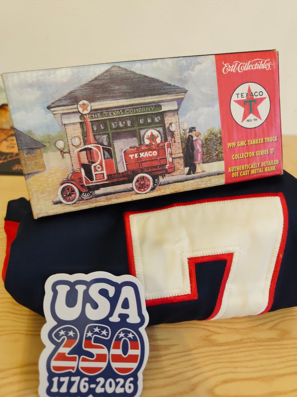 LOT OBJETS US POUR JOJO