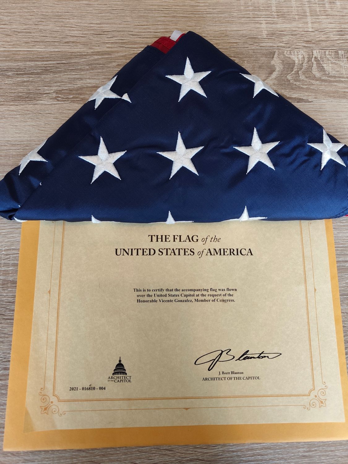 DRAPEAU DU CAPITOLE ( POUR JENNIFER)