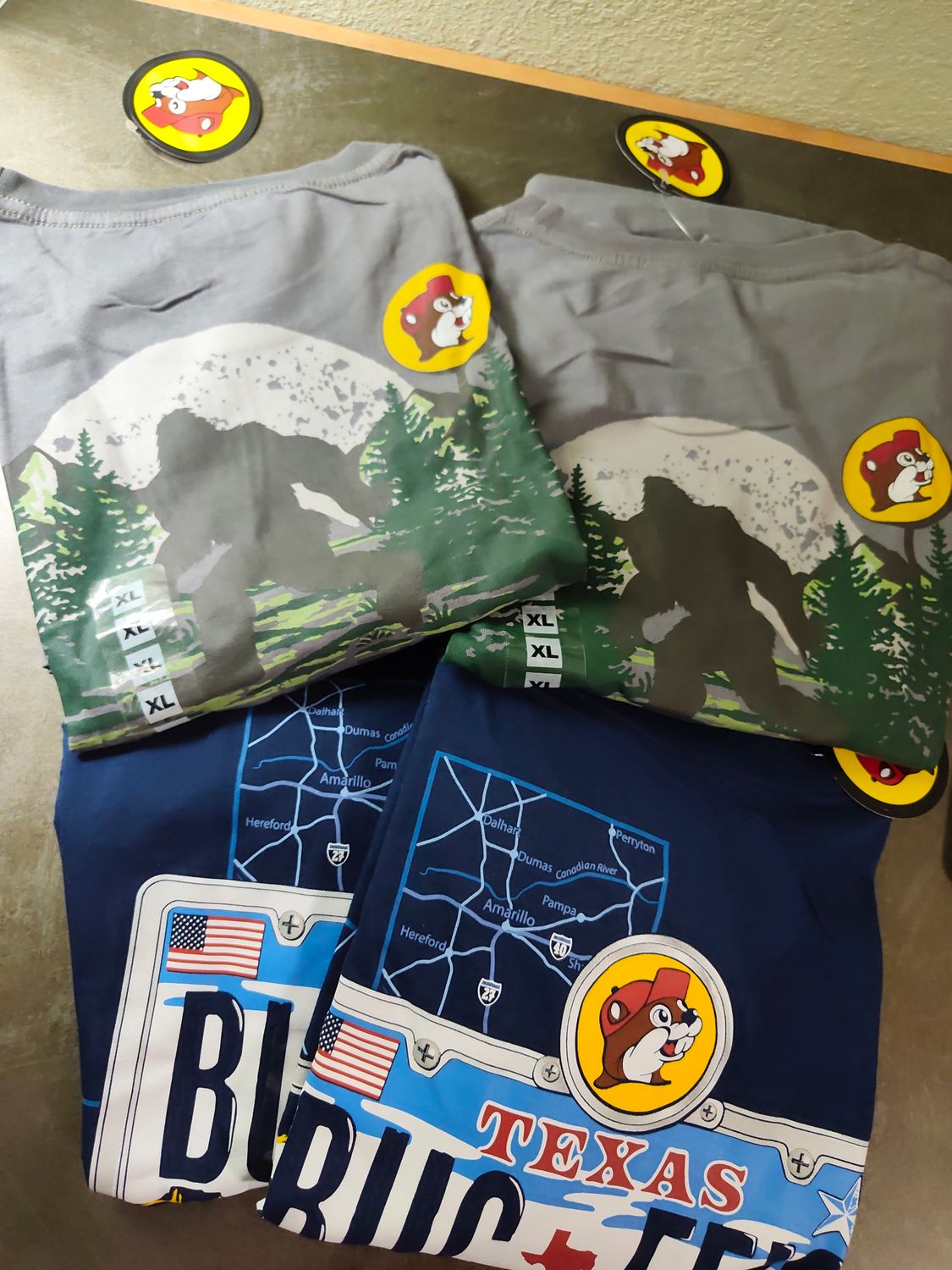 POUR BAS 4 TSHIRT EN XL CHAQUE 