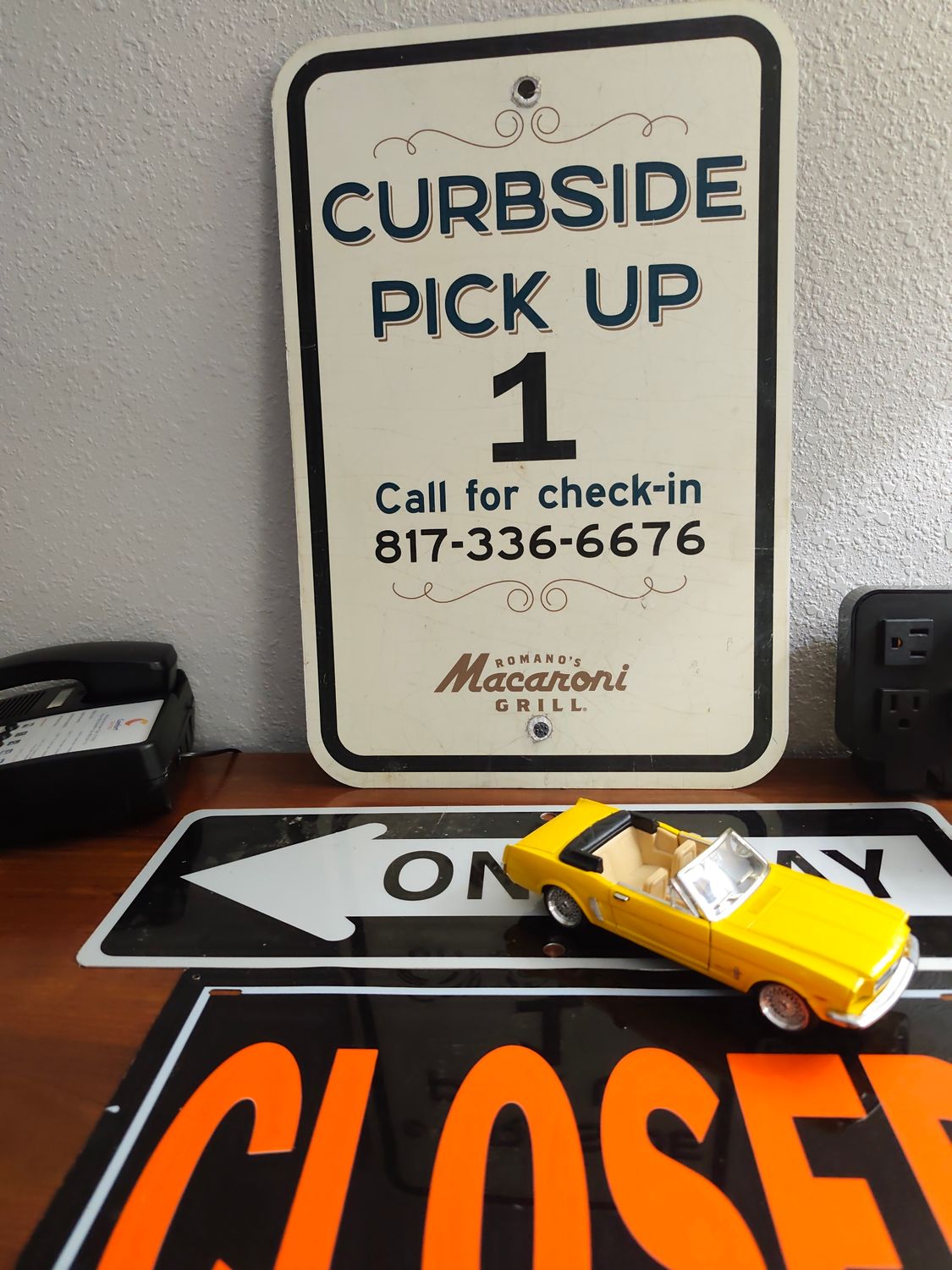 POUR FLORENCE ( VOITURE MUSTANG)