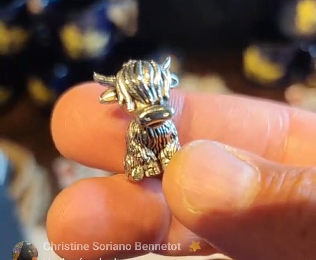 POUR SANDRA ( PETITE VACHE)