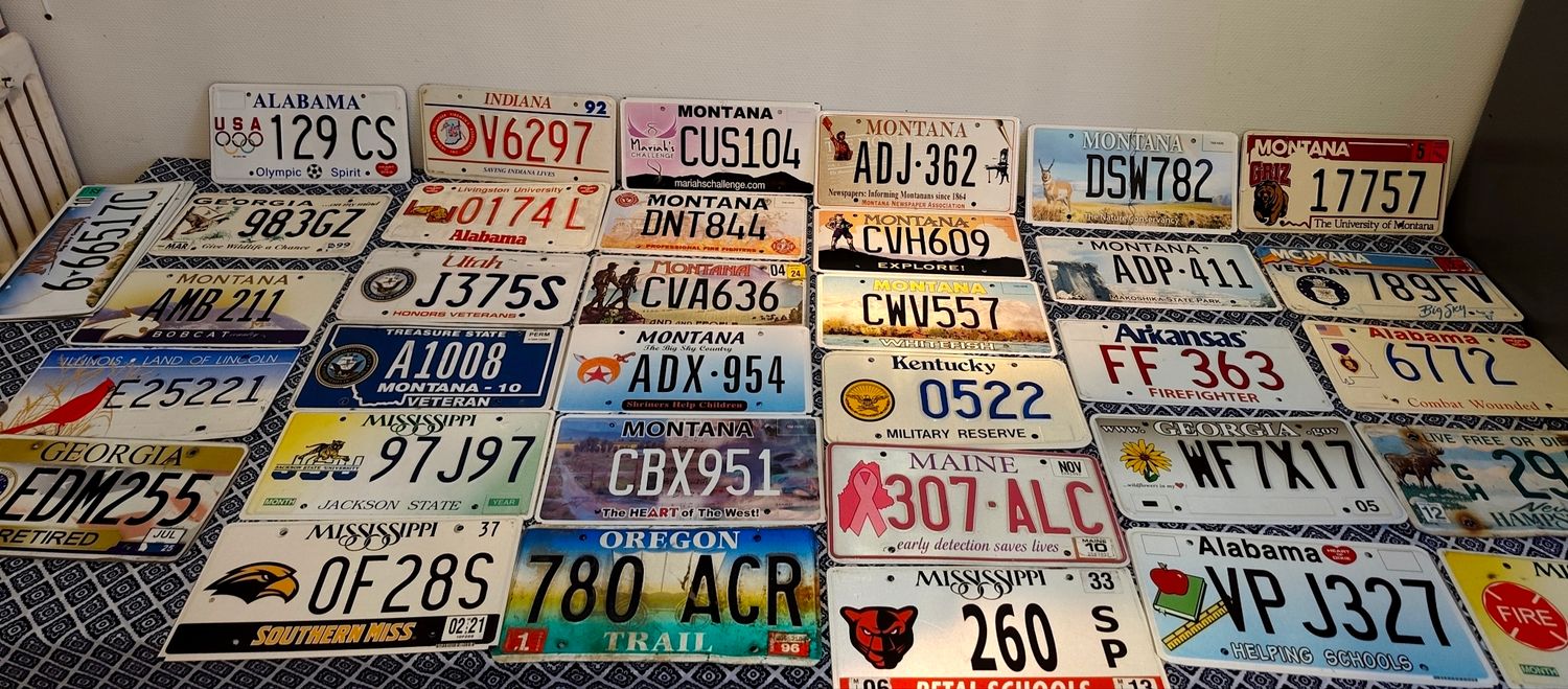 LOT DE 41 PLAQUES AMÉRICAINES