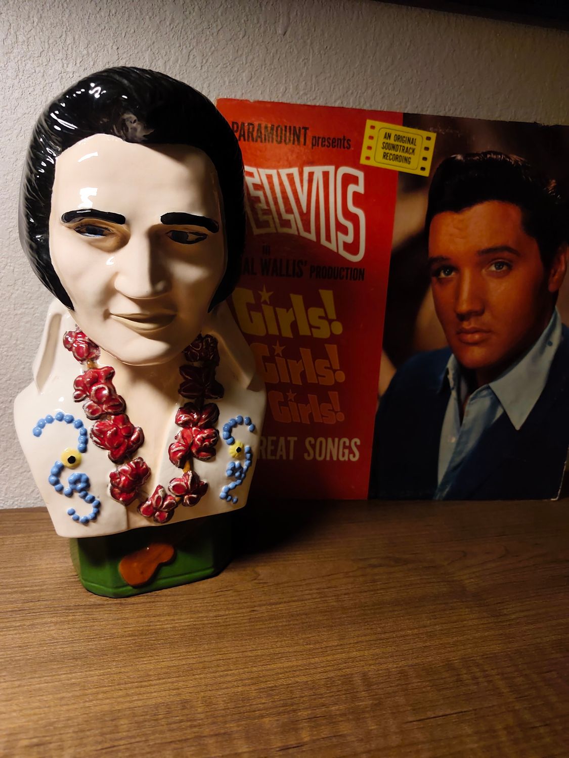 POUR CHRISTOPHE OBJETS ELVIS