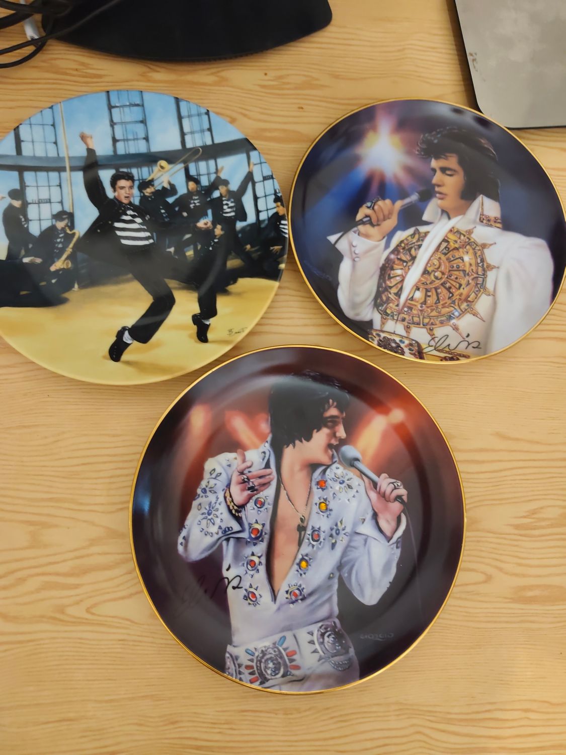 3 Assiettes ELVIS