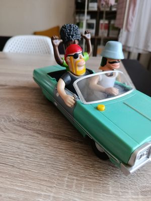 VOITURE LOW RIDER