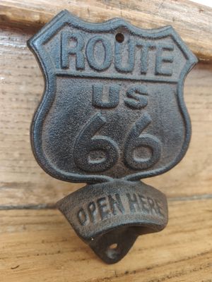 DÉCAPSULEUR ROUTE 66 EN FONTE
