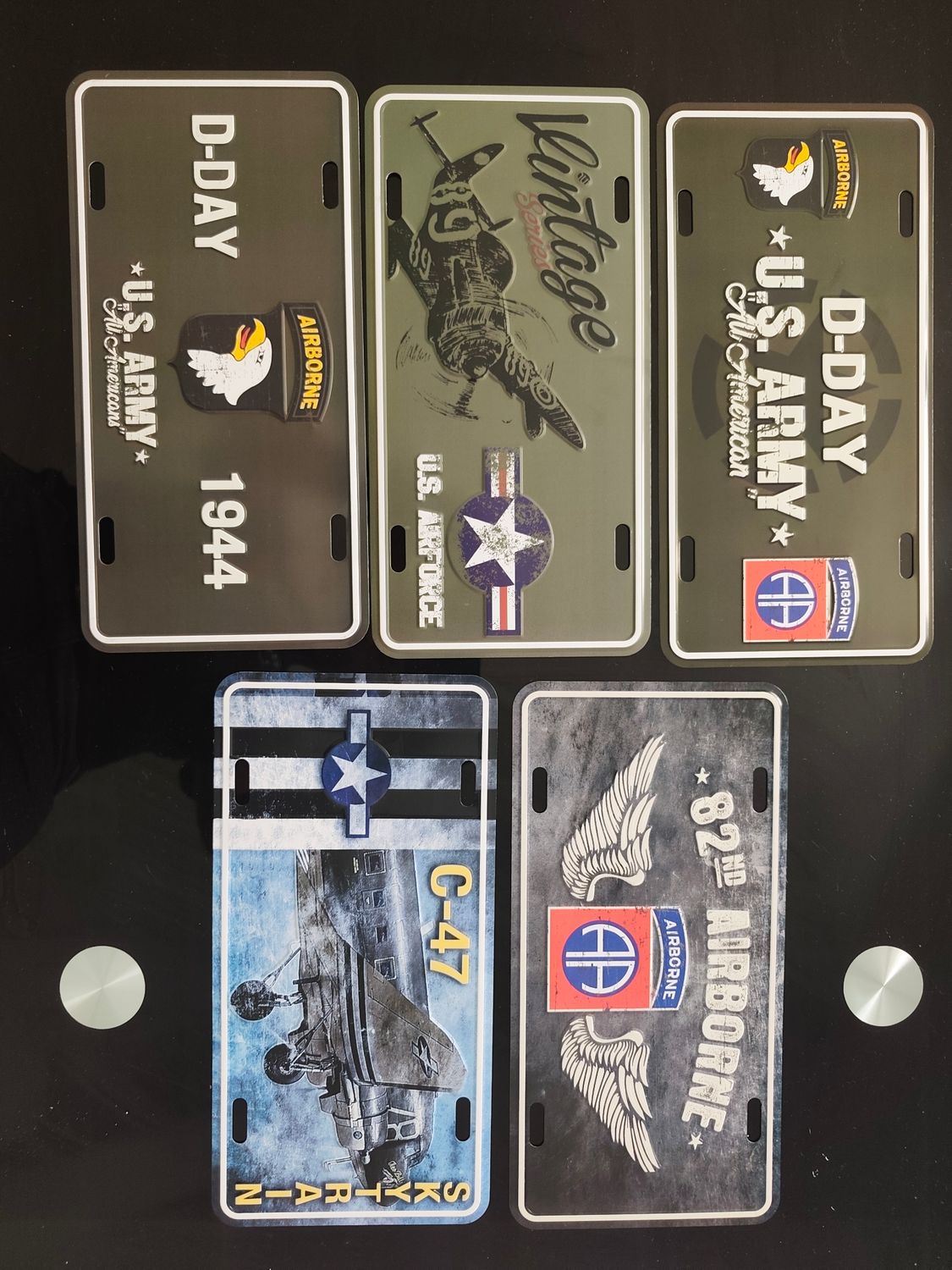 LOT PLAQUES US POUR DOMINIQUE