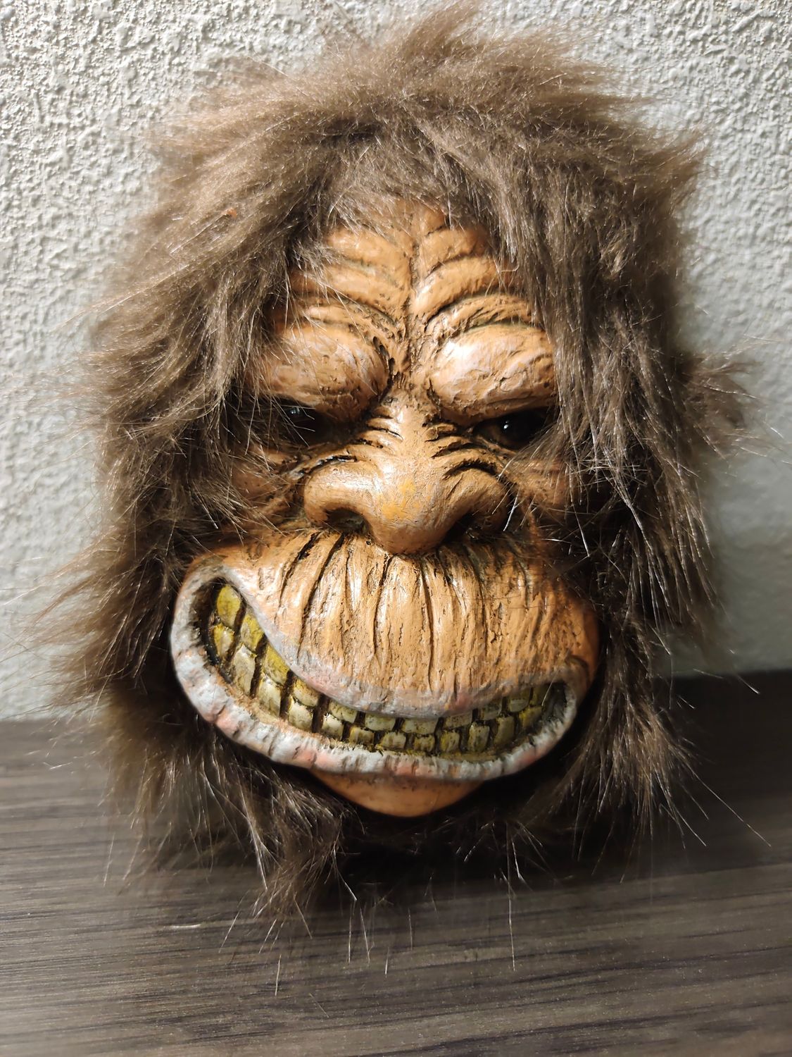 TÊTE DE YETI POUR PASCALE