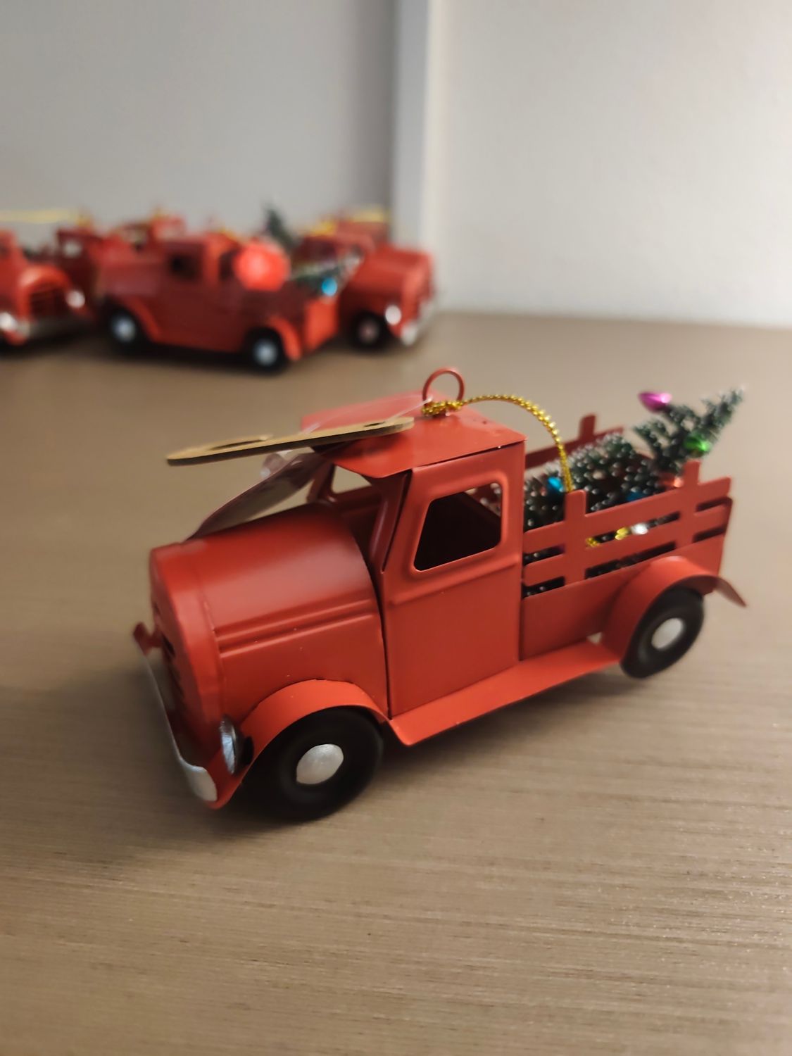 VOITURE PICK-UP LOLIE