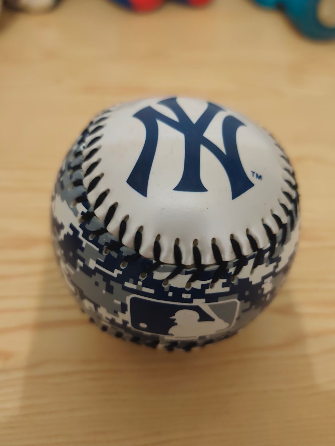 BALLE DE BASEBALL NEW YORK POUR WILLIAM