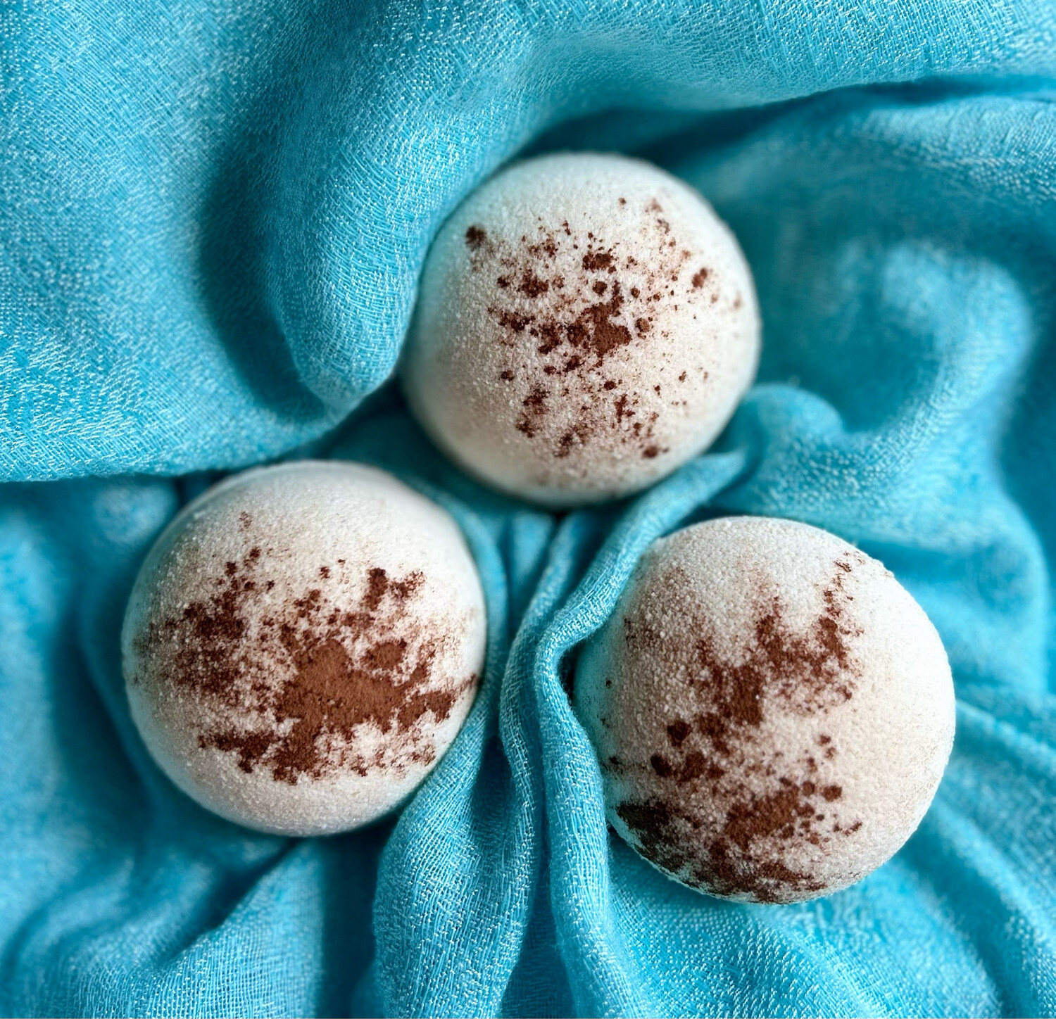 Cocoa Butter Cashmere Bath Bomb