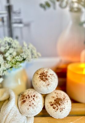 Cocoa Butter Cashmere Bath Bomb