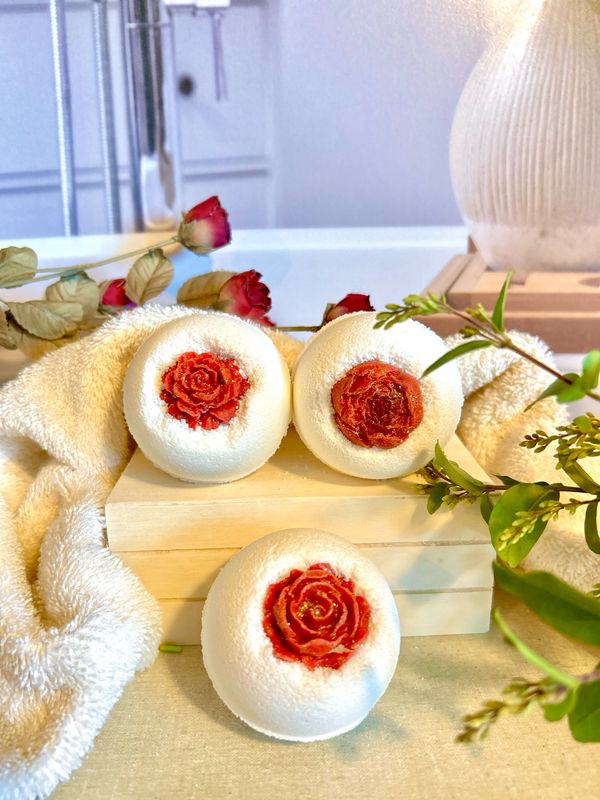 Hopeless Romantic Bath Bomb