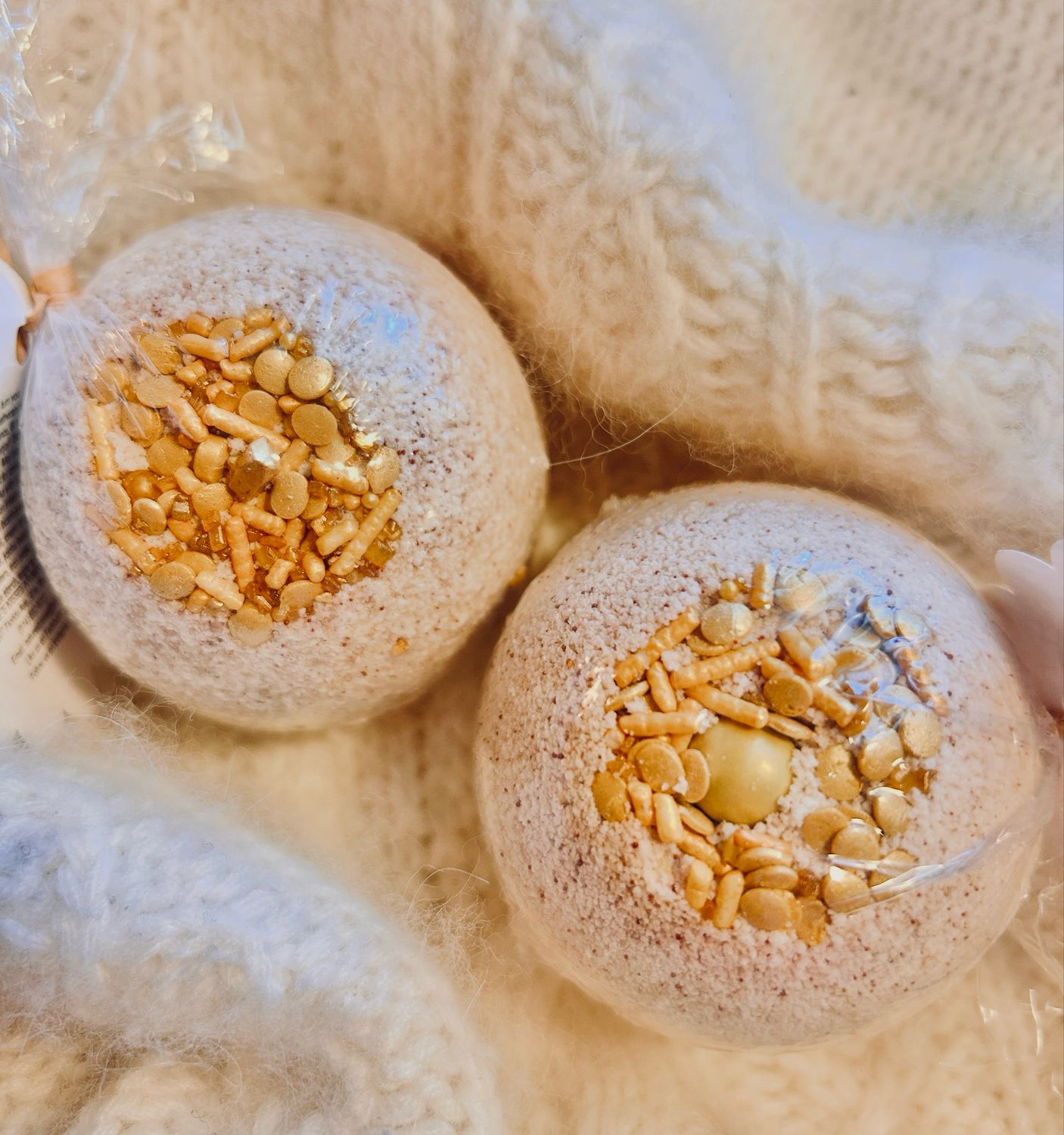 Cashmere Sugar Bath Bomb
